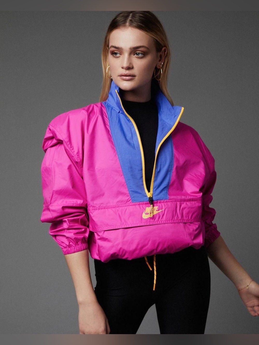 Nike Sportswear woman’s  Icon Clash windbreaker pullover